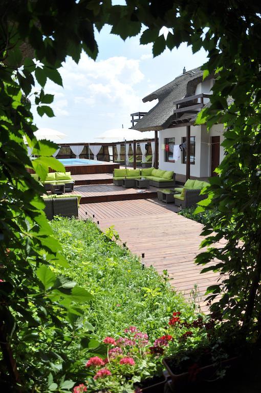 Doi Capitani Hotel Crisan  Exterior foto